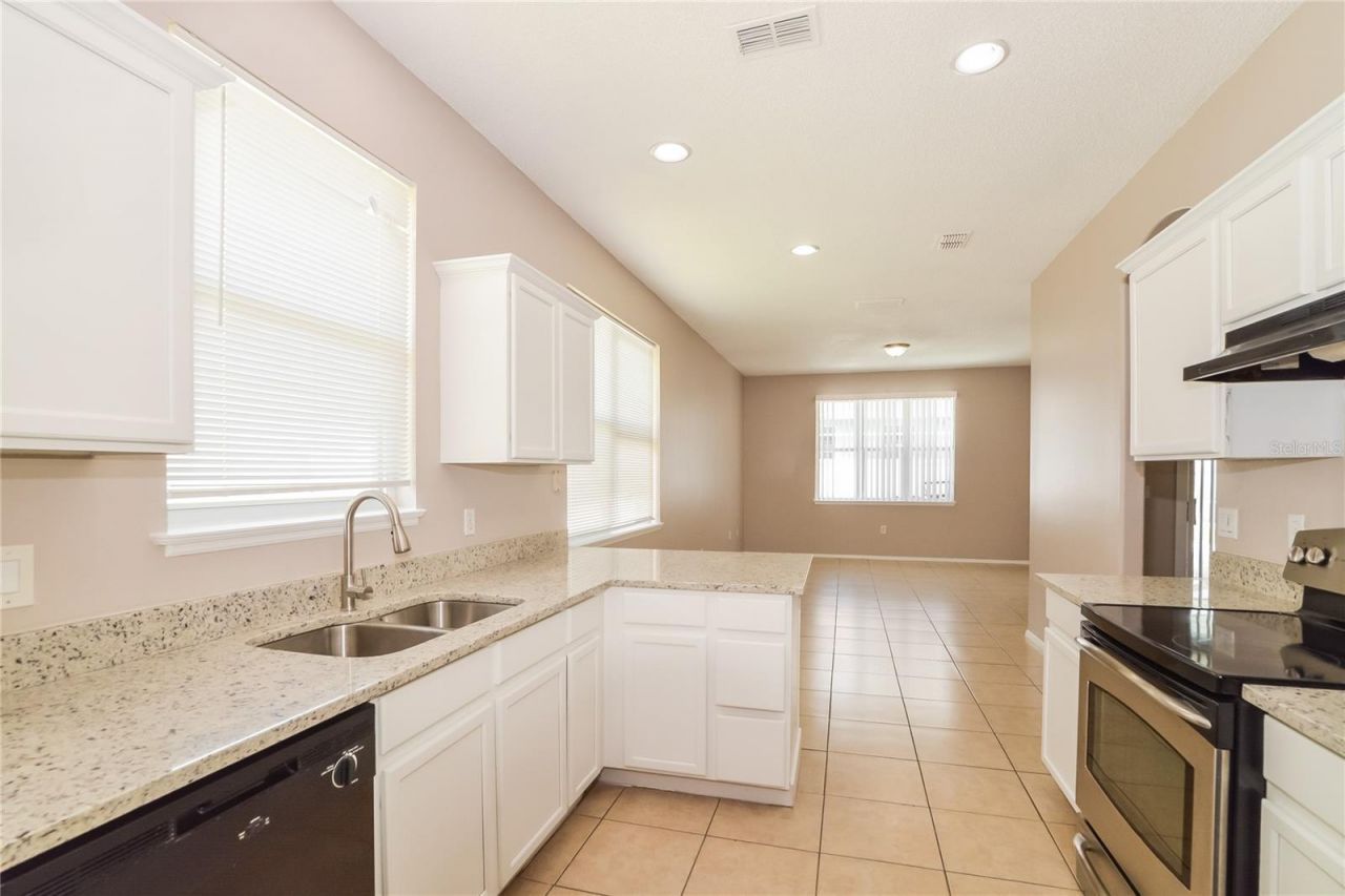 1671 Islebrook Drive, Orlando, FL 32824 Photo