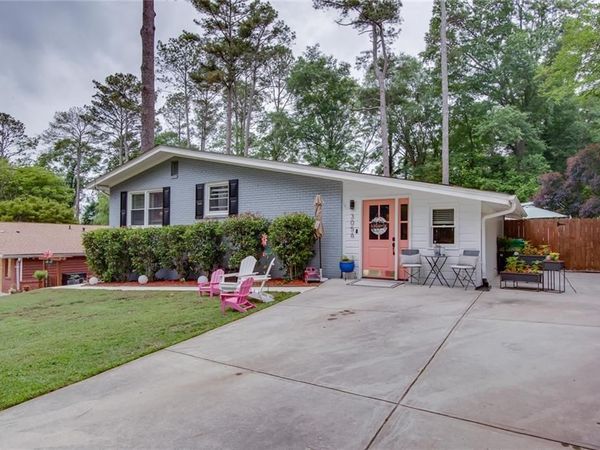 3056 Vine Circle, Decatur, GA 30033