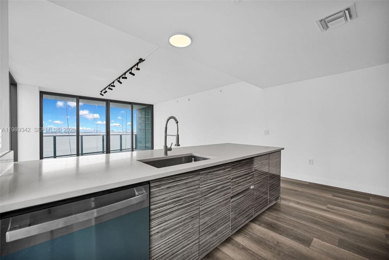 460 NE 28th St, Unit 601, Miami, FL 33137 Photo