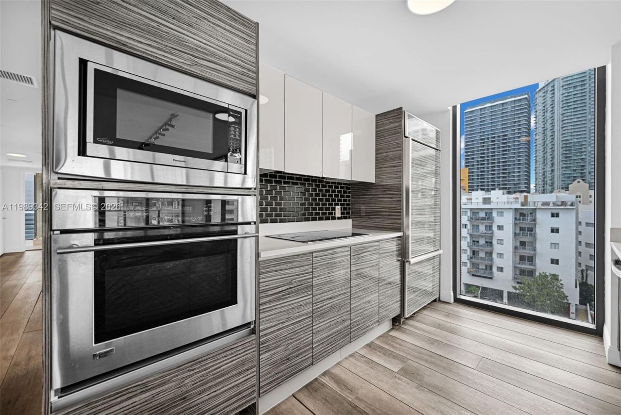 460 NE 28th St, Unit 601, Miami, FL 33137 Photo