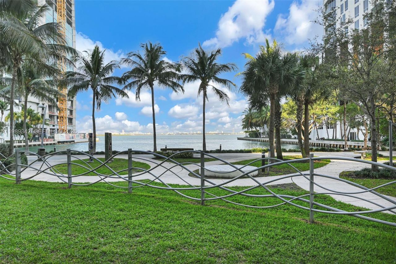 460 NE 28th St , Unit 601, Miami, FL 33137 Photo