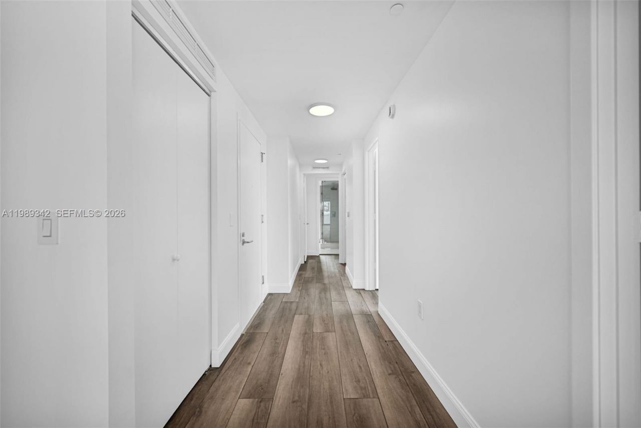 460 NE 28th St, Unit 601, Miami, FL 33137 Photo