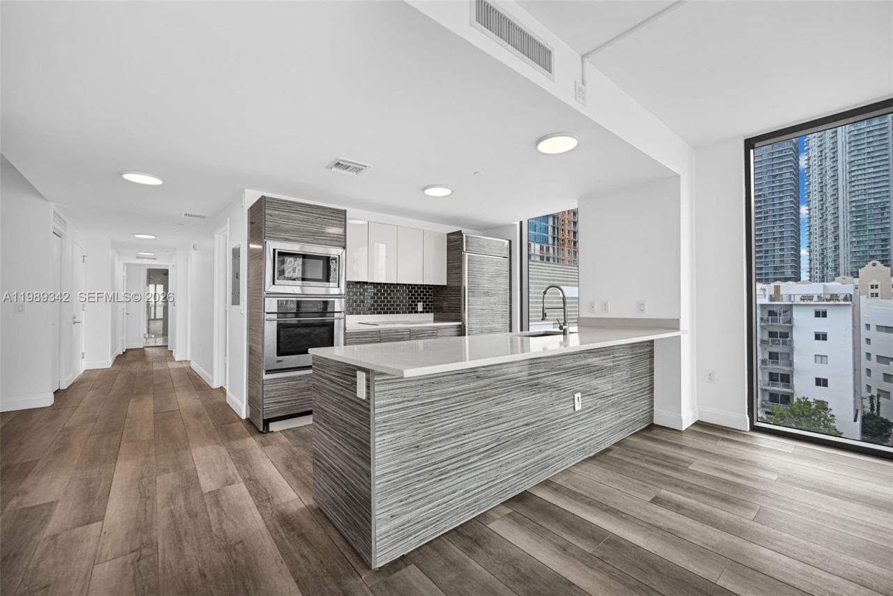 460 NE 28th St, Unit 601, Miami, FL 33137 Photo
