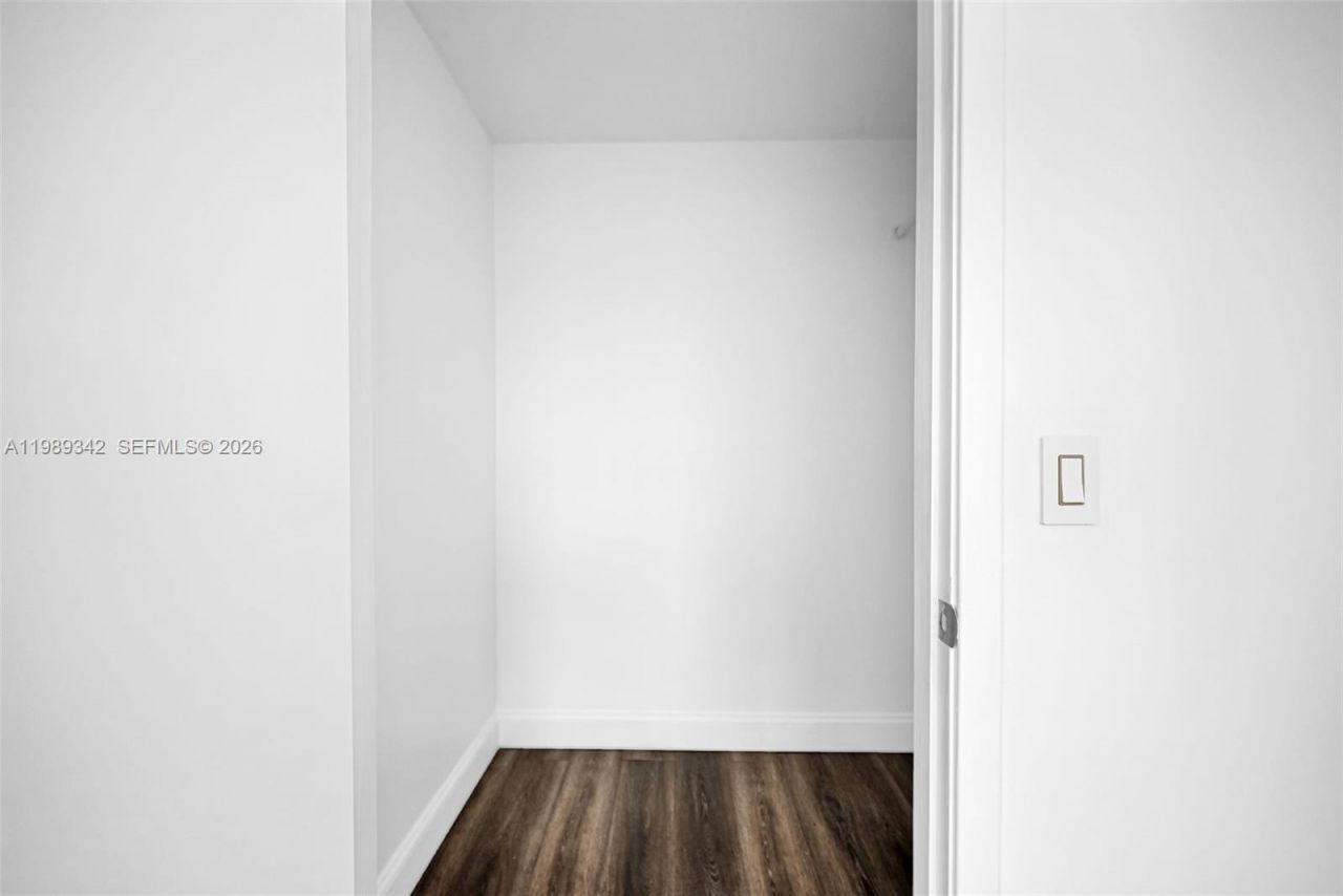 460 NE 28th St, Unit 601, Miami, FL 33137 Photo