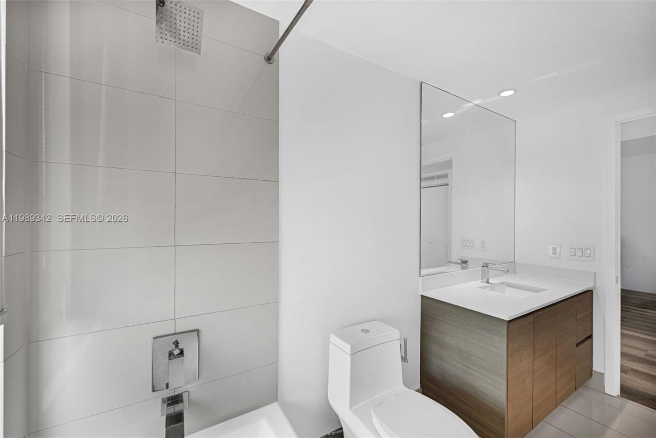 460 NE 28th St, Unit 601, Miami, FL 33137 Photo