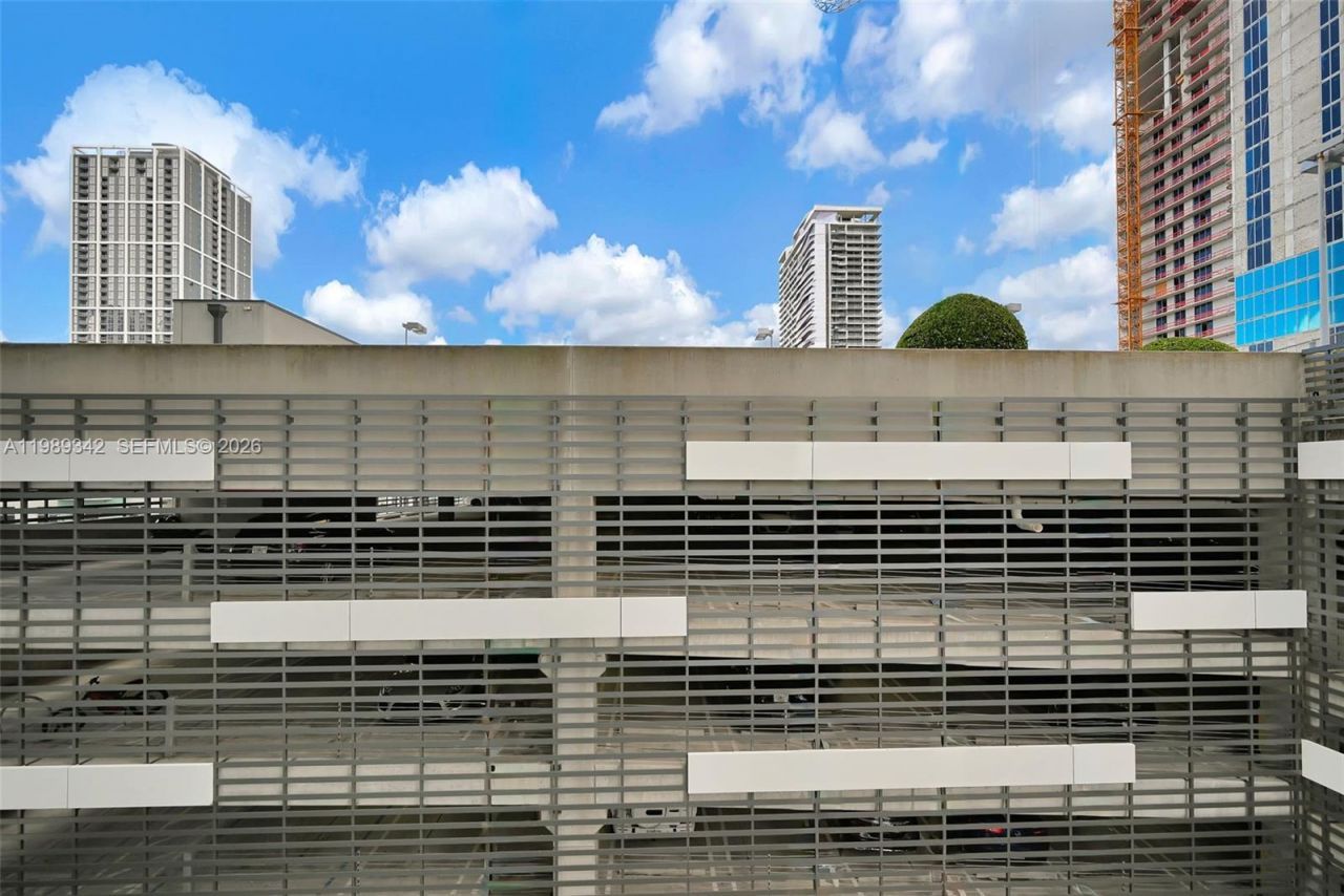 460 NE 28th St, Unit 601, Miami, FL 33137 Photo