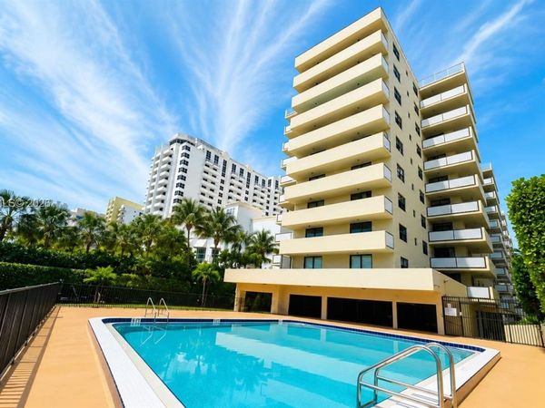 1621 Collins Ave, Unit 310, Miami Beach, FL 33139