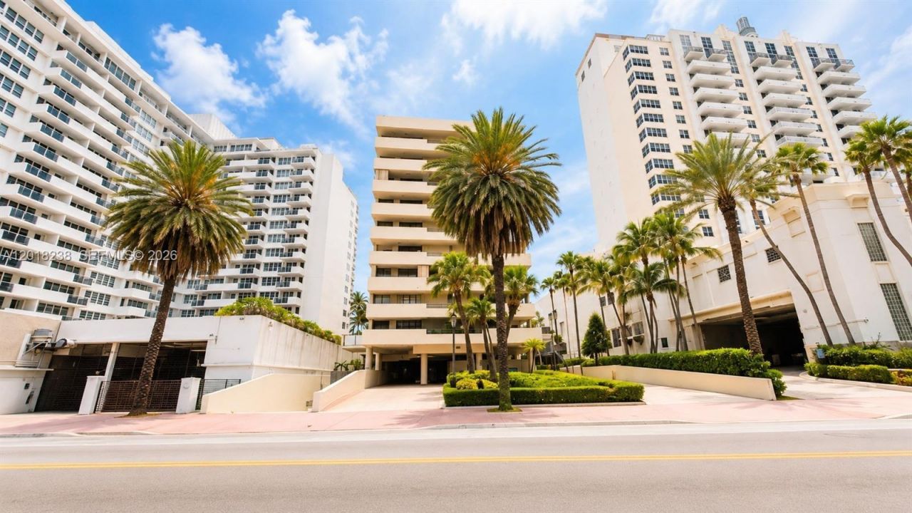 1621 Collins Ave, Unit 310, Miami Beach, FL 33139 Photo