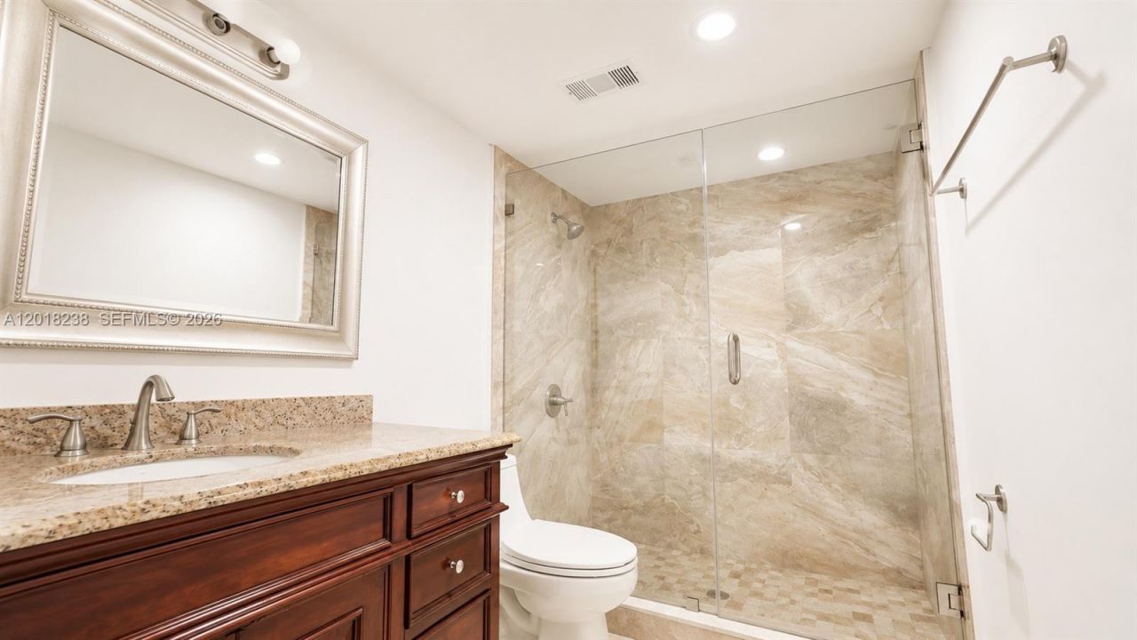 1621 Collins Ave, Unit 310, Miami Beach, FL 33139 Photo