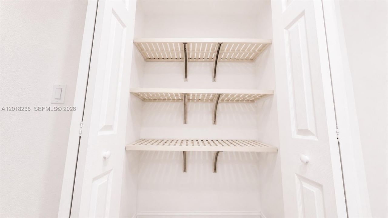 1621 Collins Ave, Unit 310, Miami Beach, FL 33139 Photo