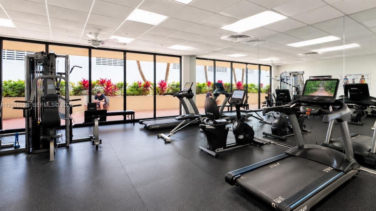 1621 Collins Ave, Unit 310, Miami Beach, FL 33139 Photo
