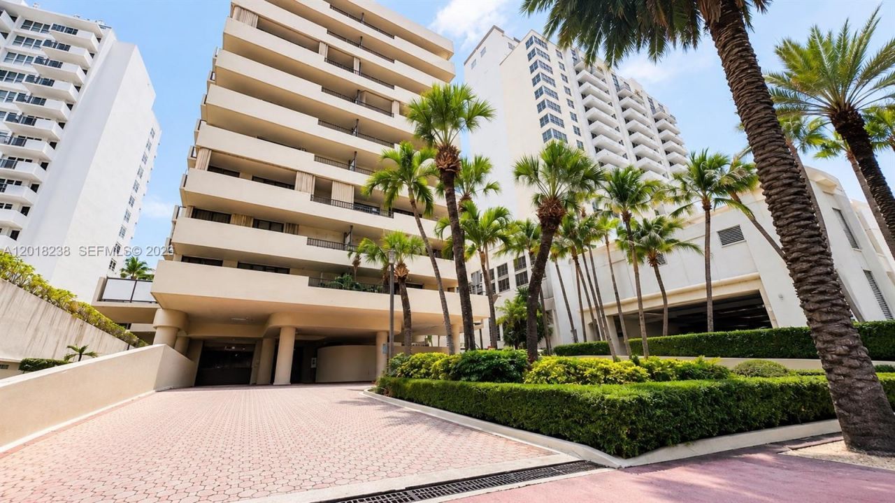 1621 Collins Ave, Unit 310, Miami Beach, FL 33139 Photo