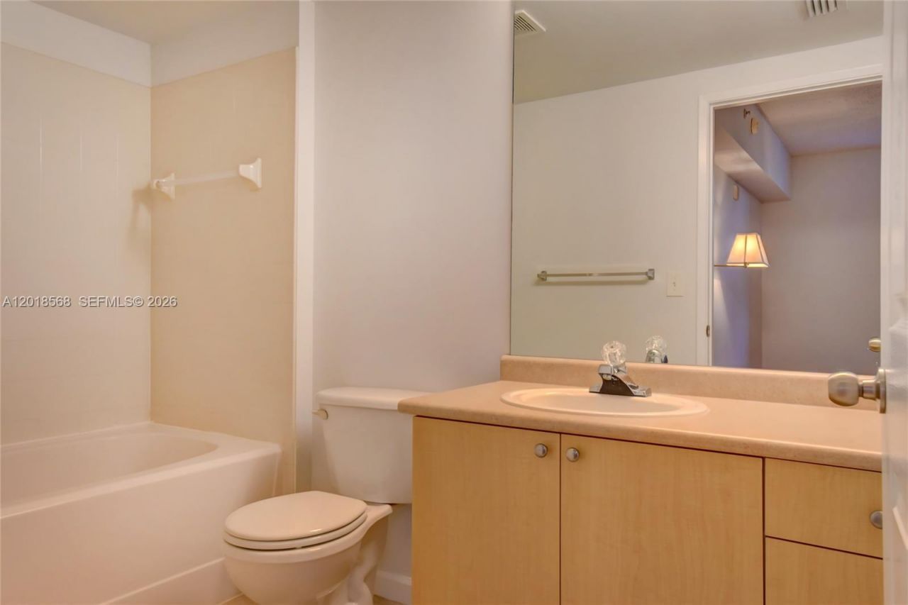 1919 Van Buren St , Unit 311A, Hollywood, FL 33020 Photo