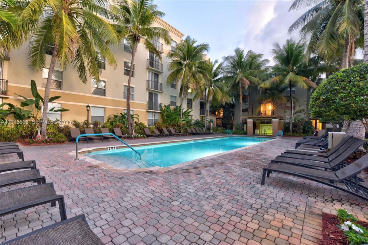 1919 Van Buren St , Unit 311A, Hollywood, FL 33020 Photo