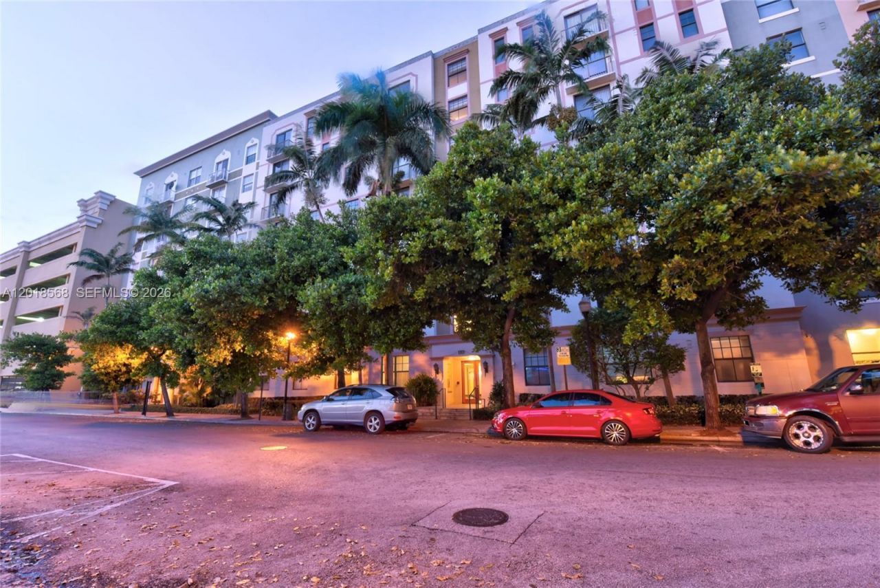 1919 Van Buren St , Unit 311A, Hollywood, FL 33020 Photo