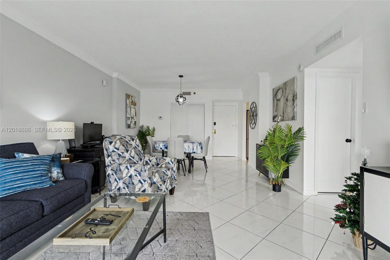 3850 Washington St , Unit 1115, Hollywood, FL 33021 Photo