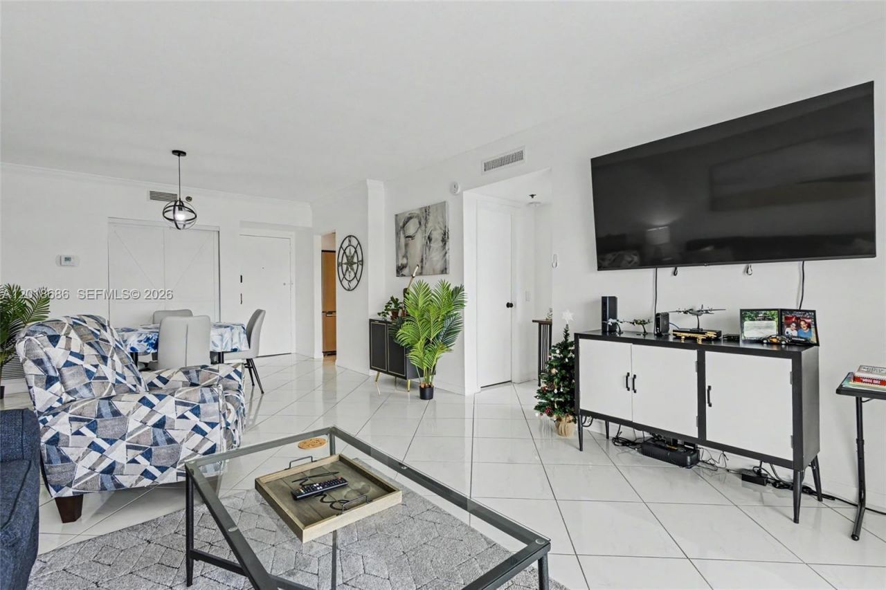 3850 Washington St , Unit 1115, Hollywood, FL 33021 Photo