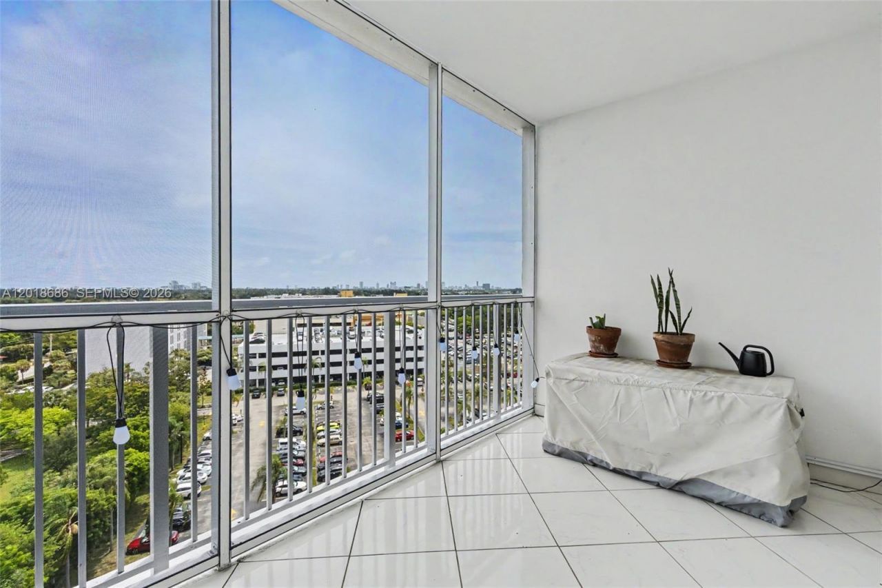 3850 Washington St , Unit 1115, Hollywood, FL 33021 Photo
