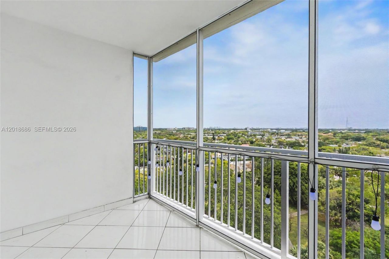 3850 Washington St , Unit 1115, Hollywood, FL 33021 Photo