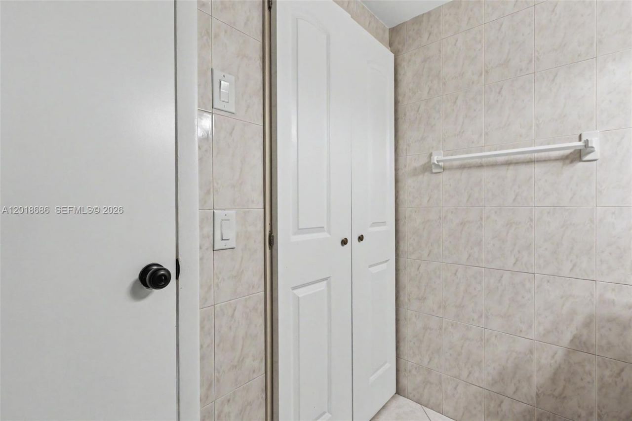 3850 Washington St , Unit 1115, Hollywood, FL 33021 Photo