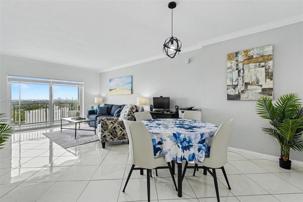 3850 Washington St , Unit 1115, Hollywood, FL 33021 Photo