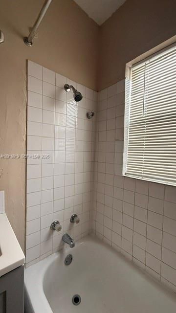 646 NW 14th Ter , Unit APT EAST, Fort Lauderdale, FL 33311 Photo