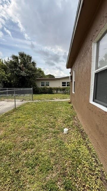 646 NW 14th Ter , Unit APT EAST, Fort Lauderdale, FL 33311 Photo