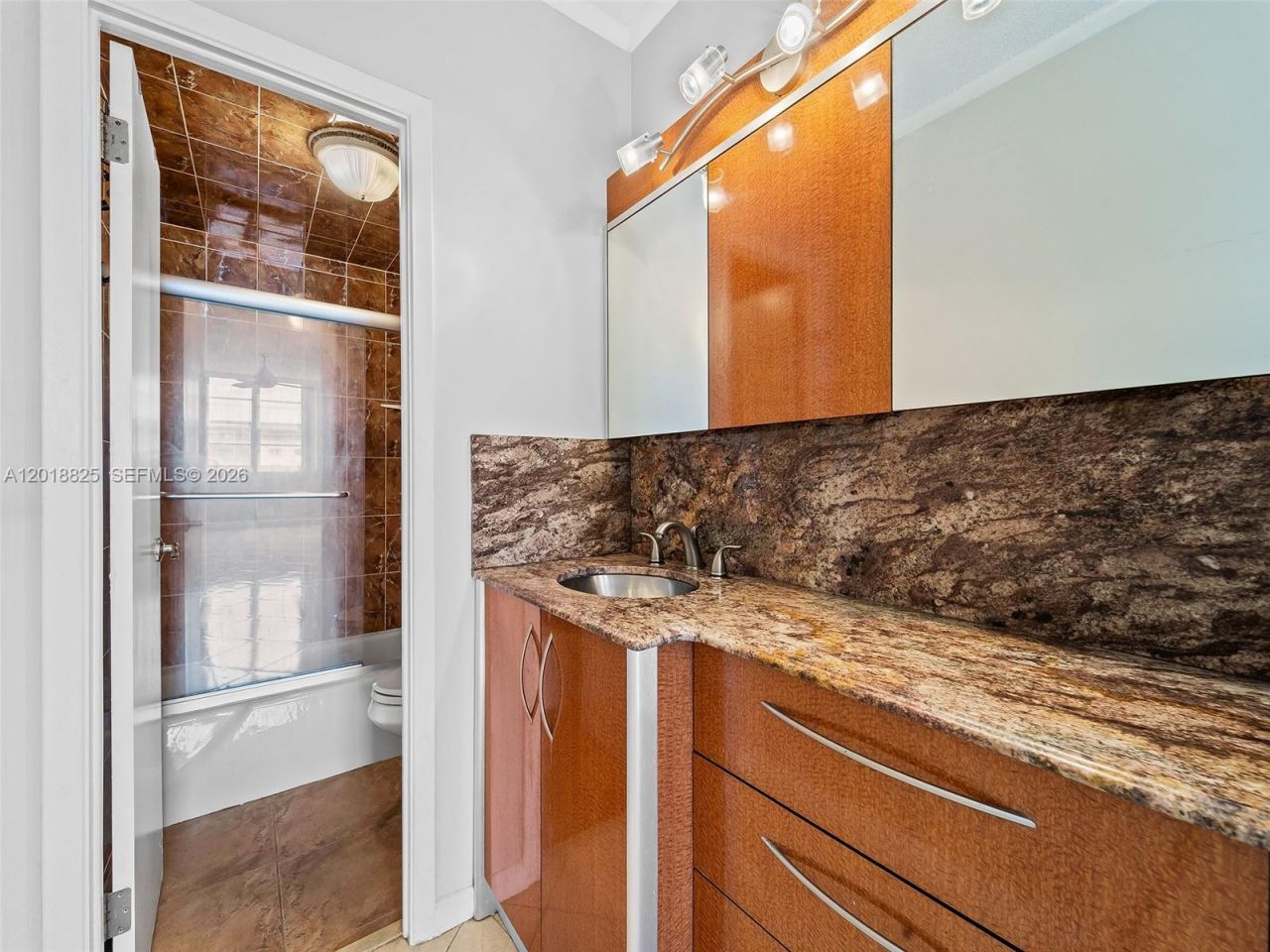 500 Bayview Dr , Unit 1421, Sunny Isles Beach, FL 33160 Photo