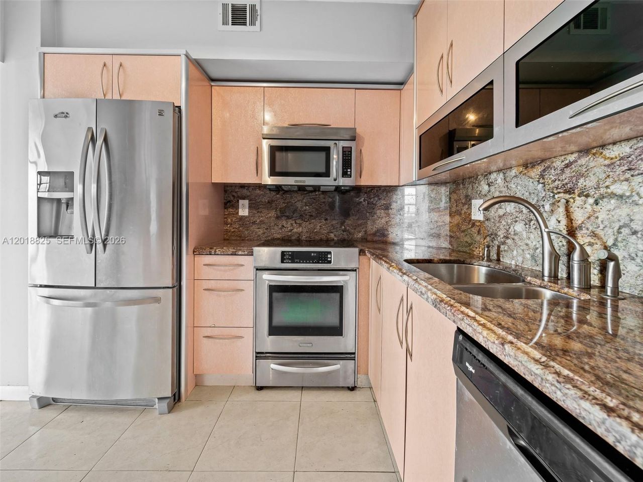 500 Bayview Dr , Unit 1421, Sunny Isles Beach, FL 33160 Photo