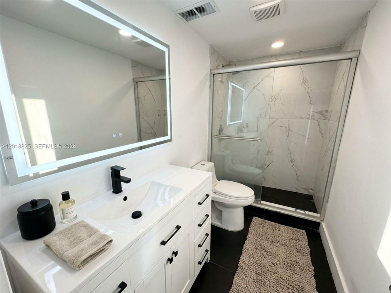 500 Bayview Dr , Unit 1421, Sunny Isles Beach, FL 33160 Photo