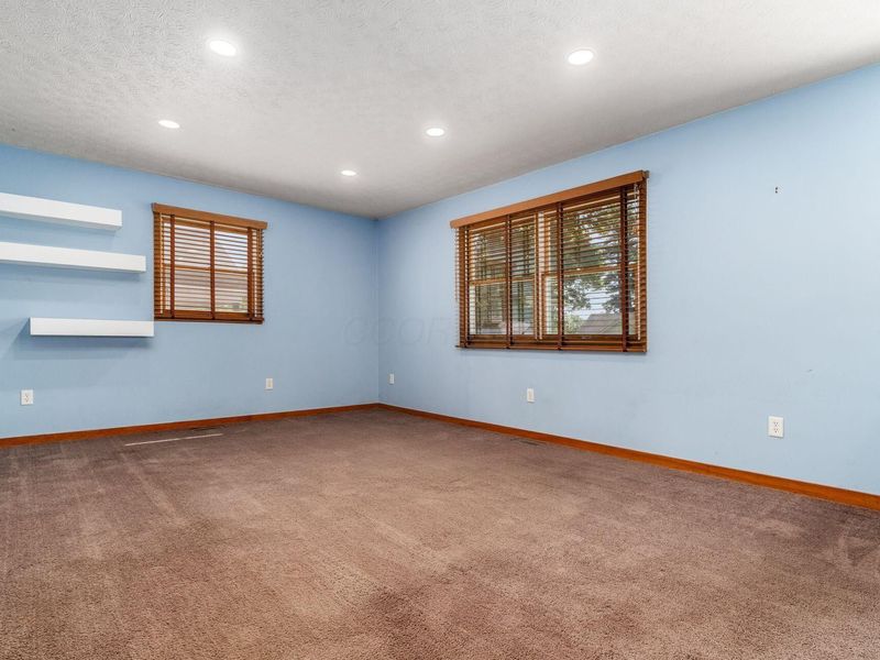 2094 Radnor Avenue, Columbus, OH 43224 Photo 22