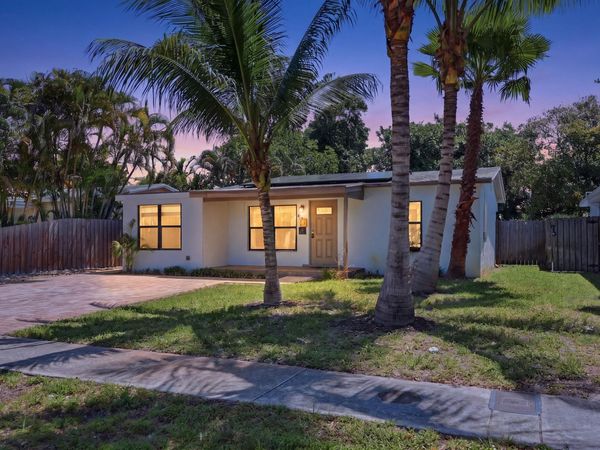 5224 NE 2nd Terrace, Oakland Park, FL 33334