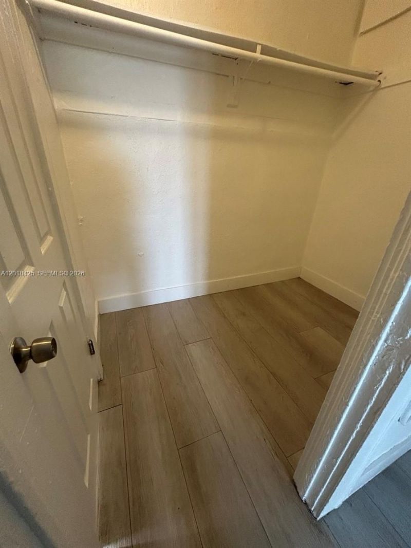 967 SW 5th St, Unit 14, Miami, FL 33130 Photo