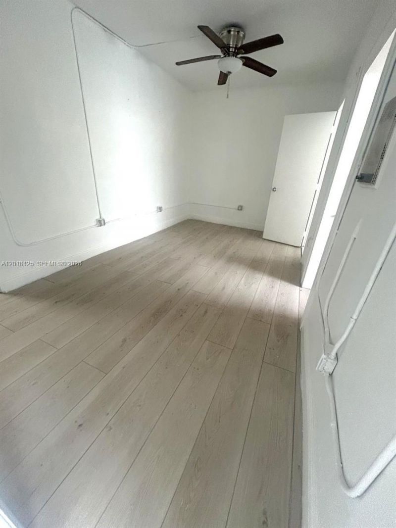 967 SW 5th St, Unit 18, Miami, FL 33130 Photo