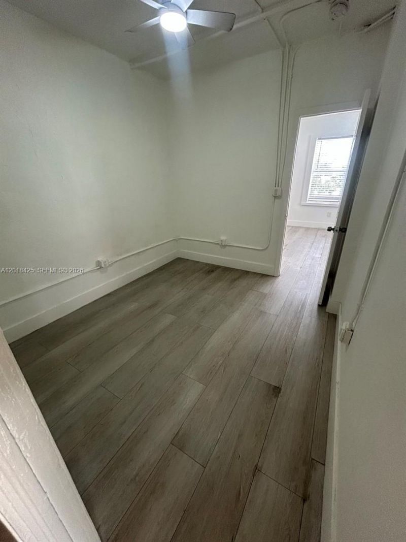 967 SW 5th St, Unit 14, Miami, FL 33130 Photo