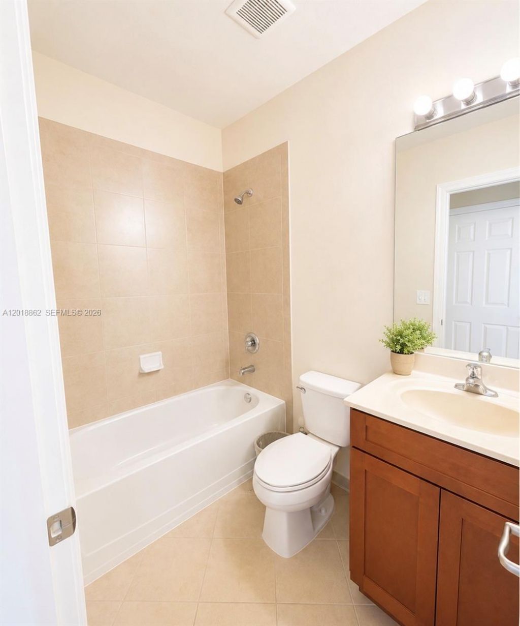 14724 SW 25th Ln , Unit 14724, Miami, FL 33185 Photo