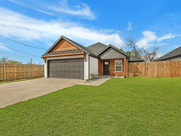 3606 Sayle Street, Greenville, TX 75401