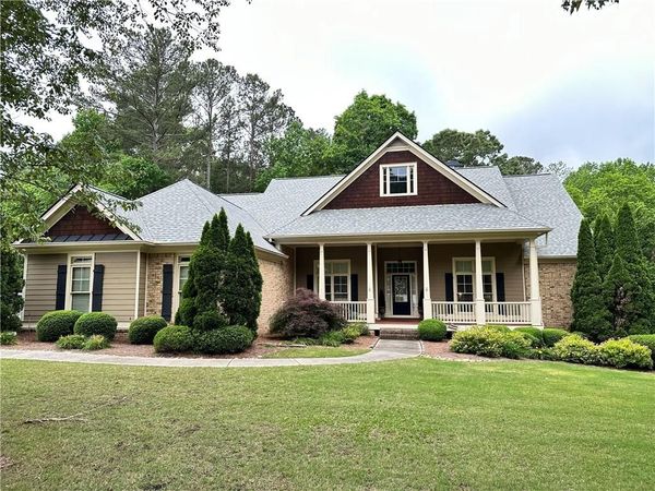 235 Chandler Walk , Loganville, GA 30052