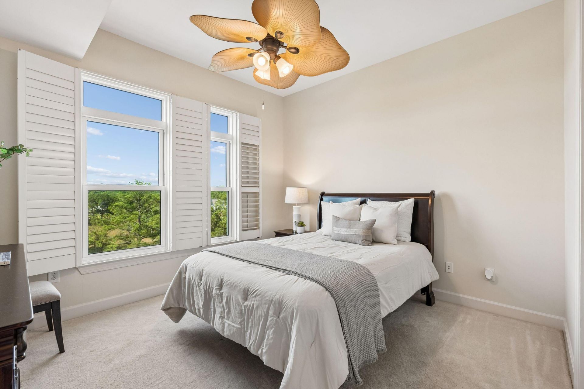 135 Pier View Street Photo 15