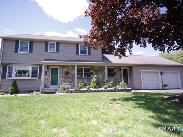 30 Valley View, South Windsor, CT 06074