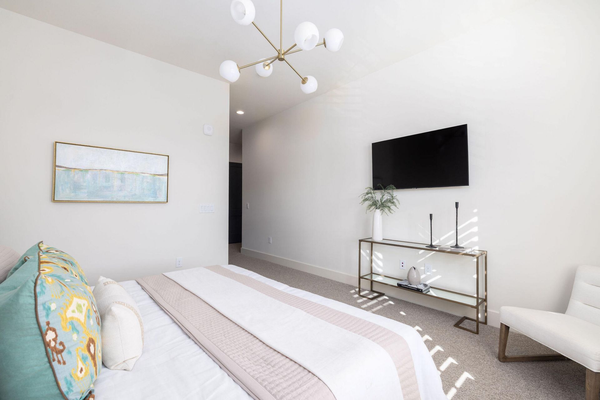 301 Longshore Street Photo 30