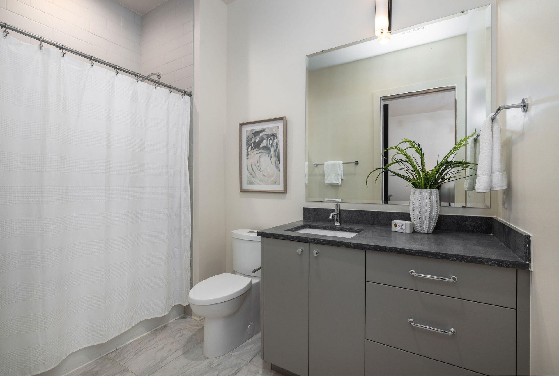 301 Longshore Street Photo 38