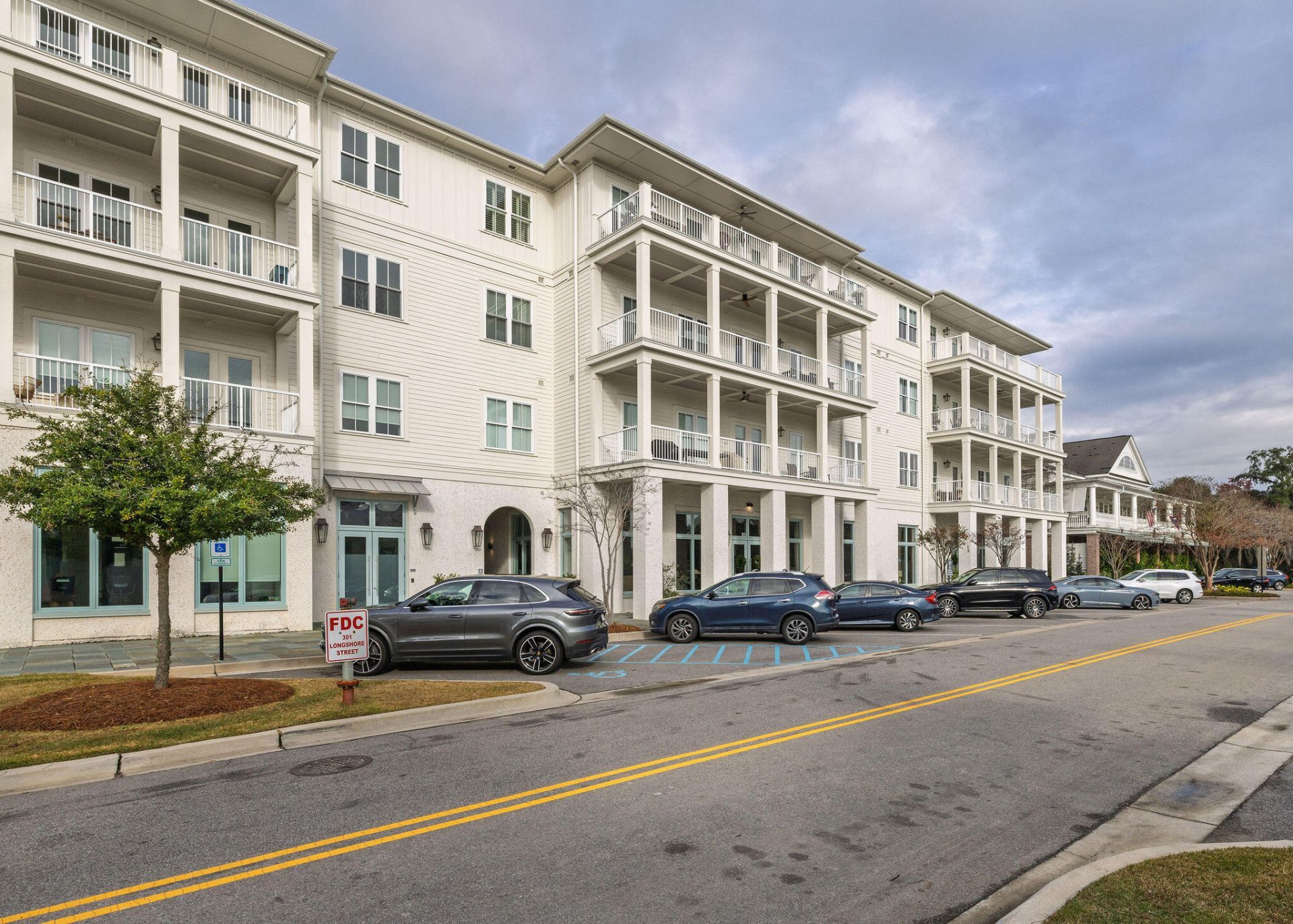 301 Longshore Street Photo 45