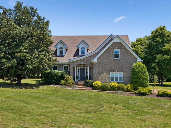 2830 Stacey St, Thompsons Station, TN 37179