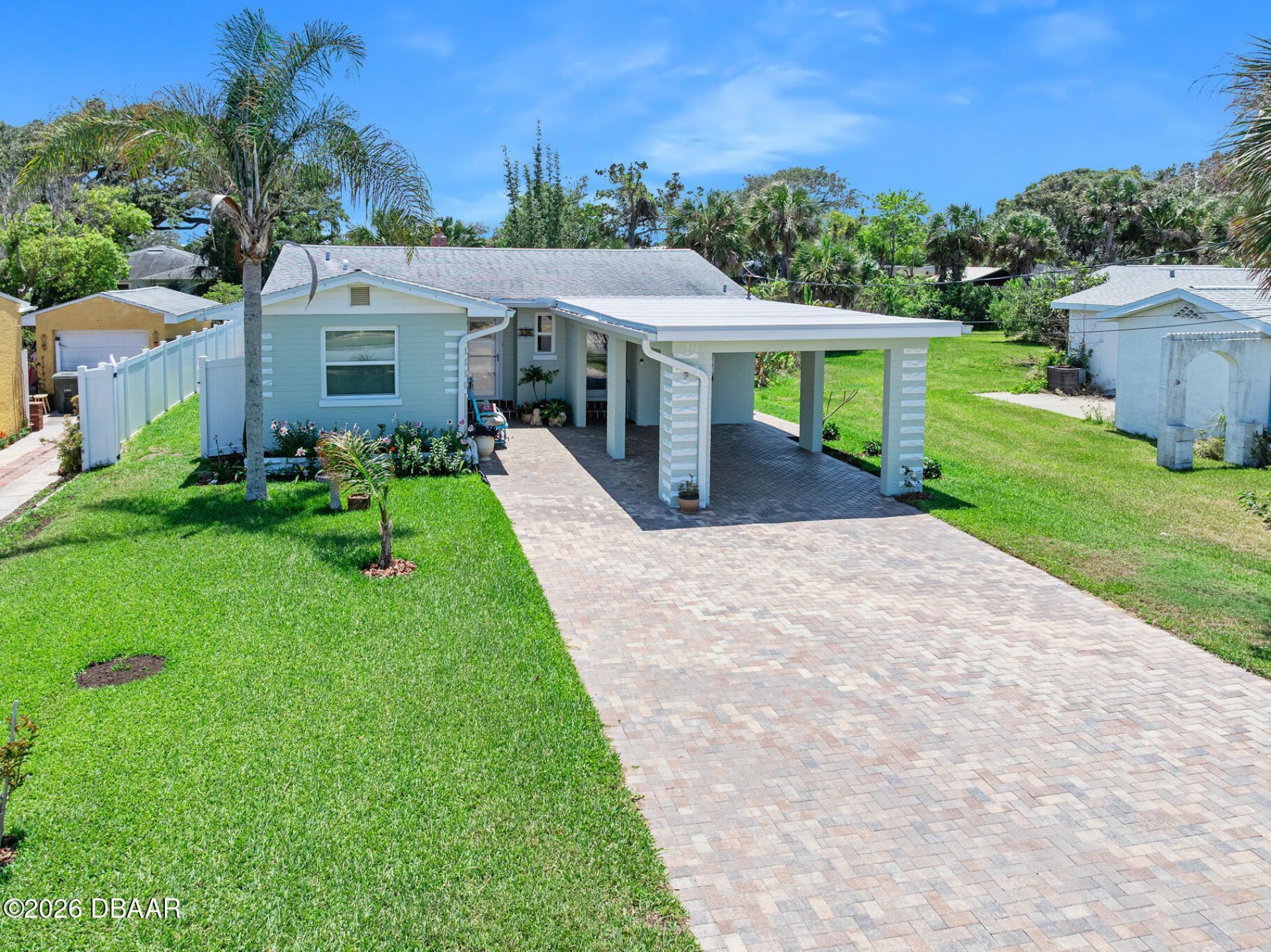 336 Seaview Avenue Daytona Beach, FL 32118