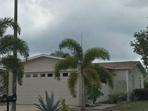 9954 Bardmoor Court , Other Florida, FL 33903