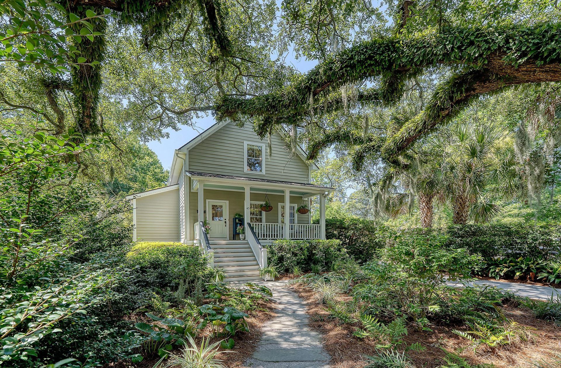 45 Fenwick Drive Photo 1