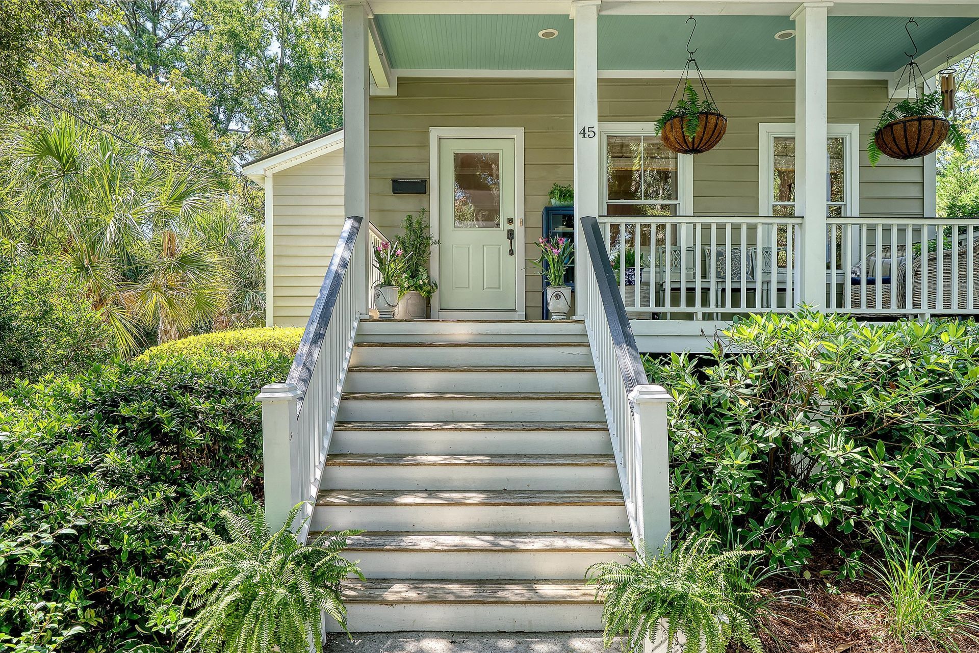 45 Fenwick Drive Photo 2