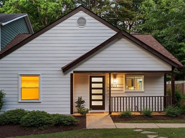 5025 Village Green Way, Alpharetta, GA 30009