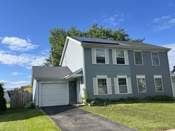 1804 De Forest Lane , Hanover Park, IL 60133